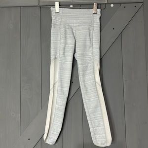 Athleta sheer side w/ pockets